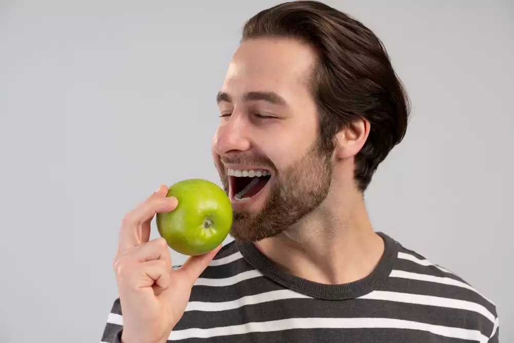 Manger une pomme