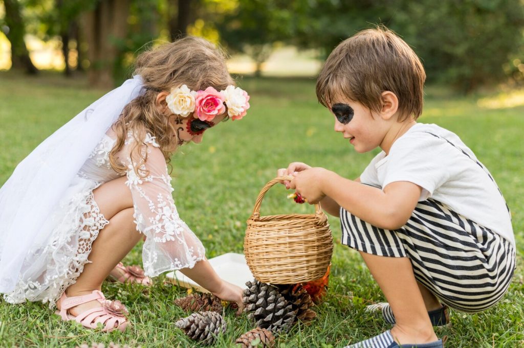 Habits pour enfants lors d'un mariage